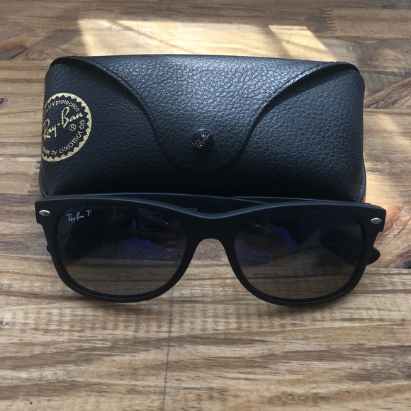 Rayban New Wayfarer Matte Black Sunglasses - Picture 1 of 4